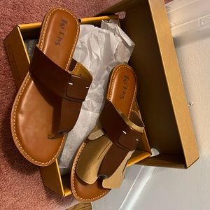 Korks Dawn sandal in Brown New in Box